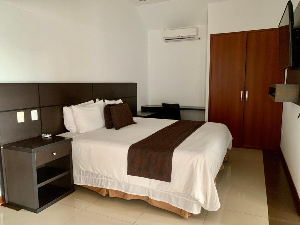 Serenity Suites Casa Boutique Букараманга Экстерьер фото
