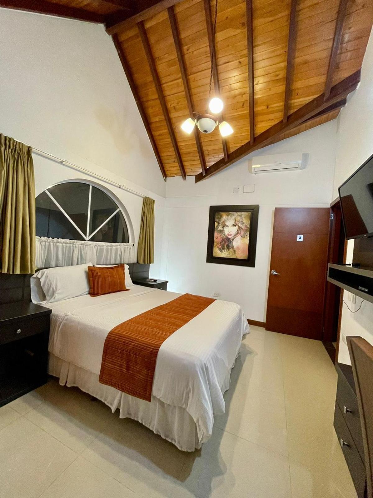 Serenity Suites Casa Boutique Букараманга Экстерьер фото
