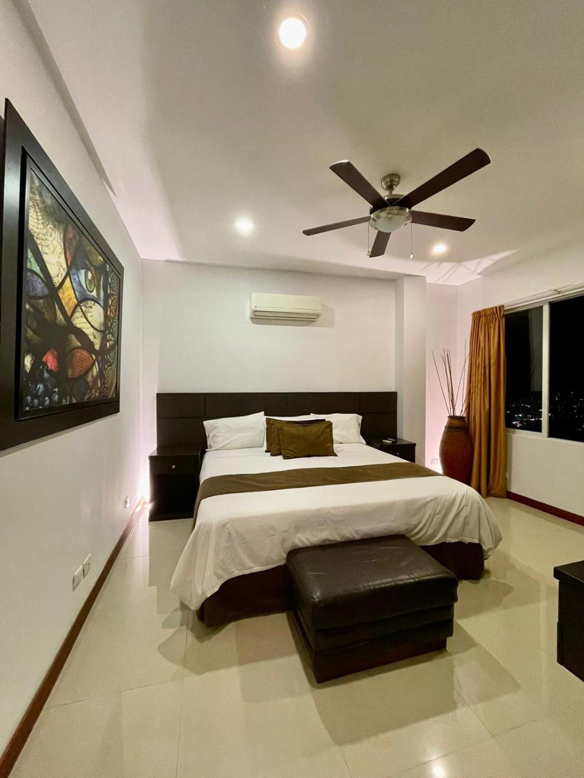 Serenity Suites Casa Boutique Букараманга Экстерьер фото