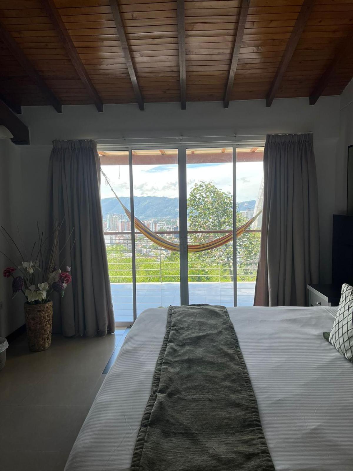 Serenity Suites Casa Boutique Букараманга Экстерьер фото