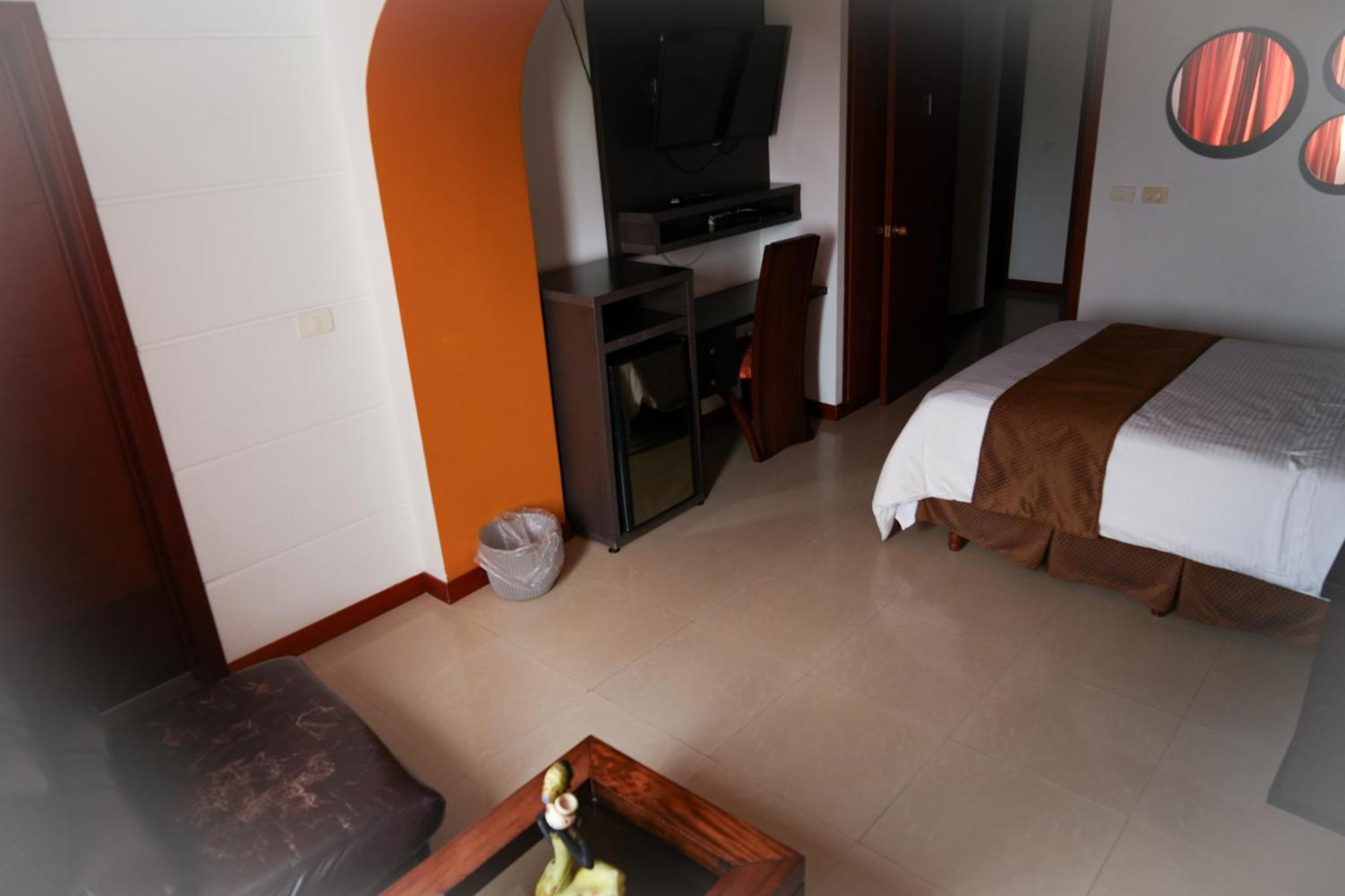 Serenity Suites Casa Boutique Букараманга Экстерьер фото